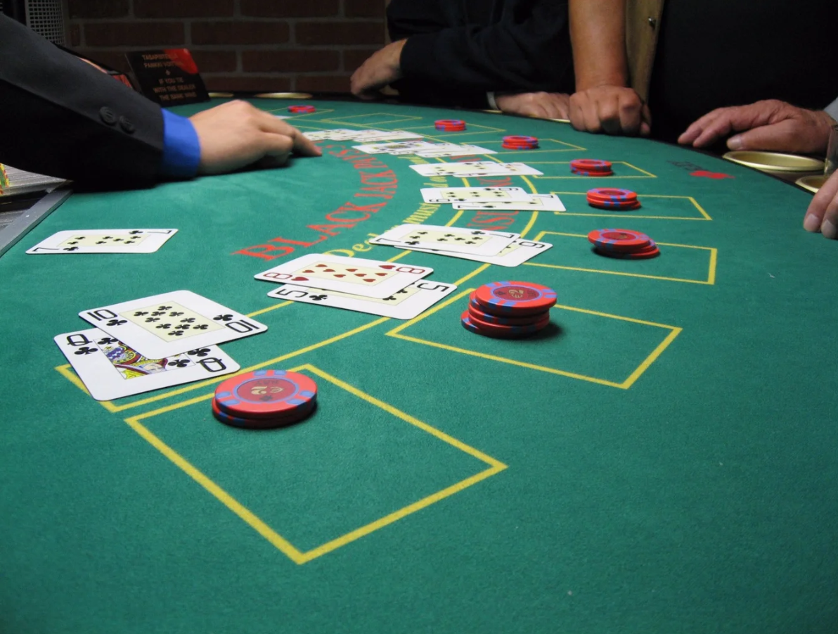 Overview of the Basic Hi-Lo Card Counting Strategy 1