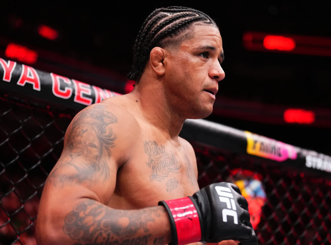 UFC Fight Night 256 Gilbert Burns vs Michael Morales 4